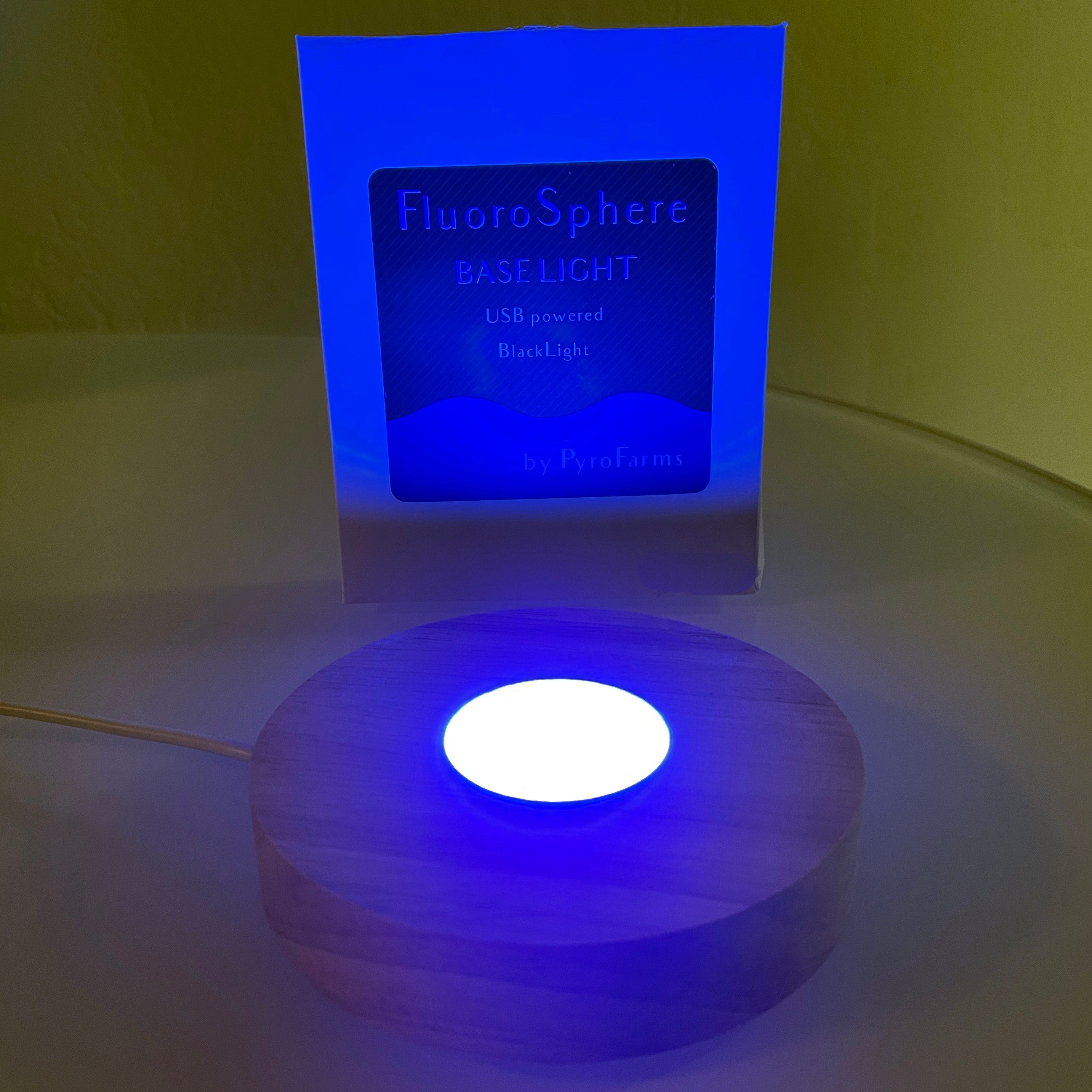 FluoroSphere Base Light (Black Light) 